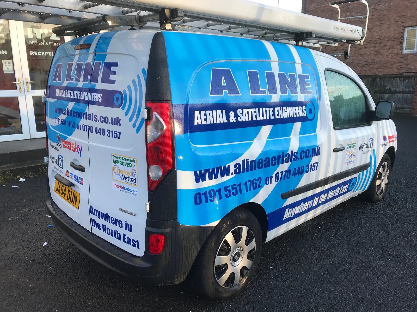 Aerial and satellite engineers van wrap by It'z Print & Design